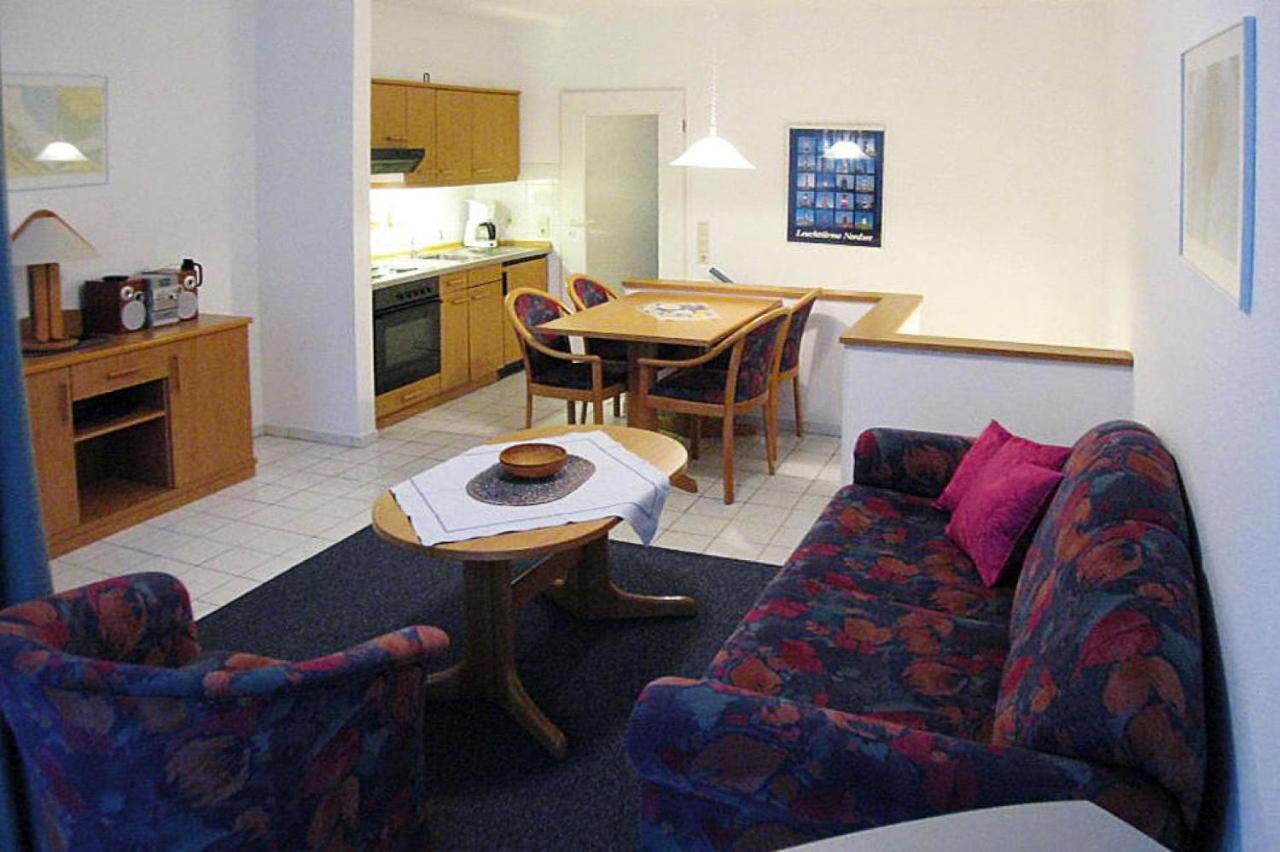 Apartment In Cuxhaven With A Shared Pool エクステリア 写真