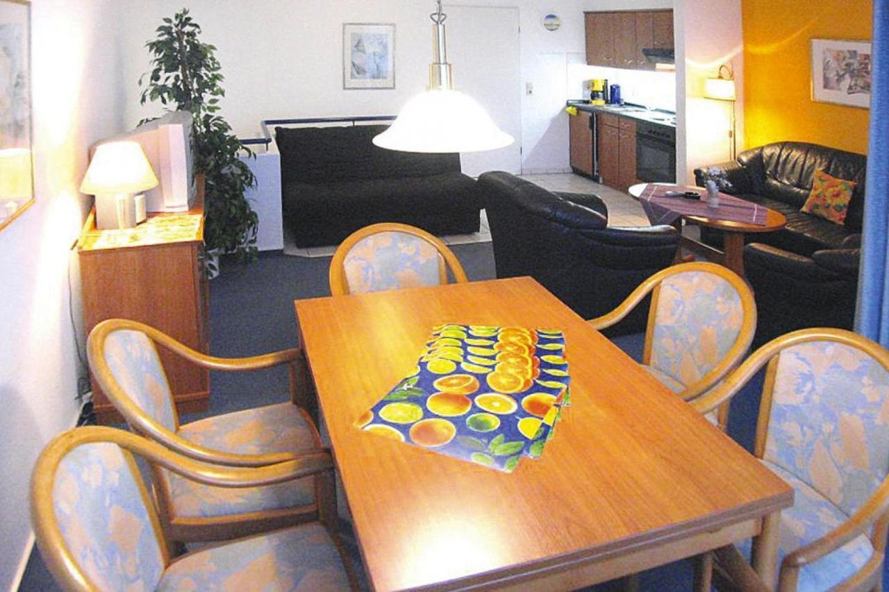 Apartment In Cuxhaven With A Shared Pool エクステリア 写真