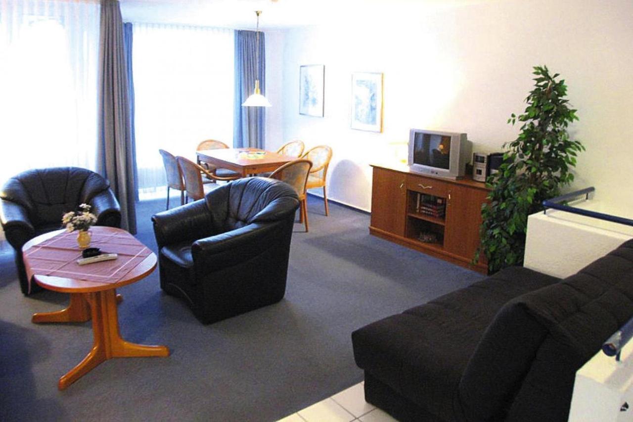 Apartment In Cuxhaven With A Shared Pool エクステリア 写真
