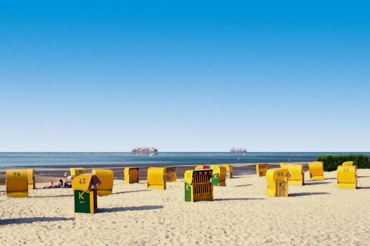 Apartment In Cuxhaven With A Shared Pool エクステリア 写真