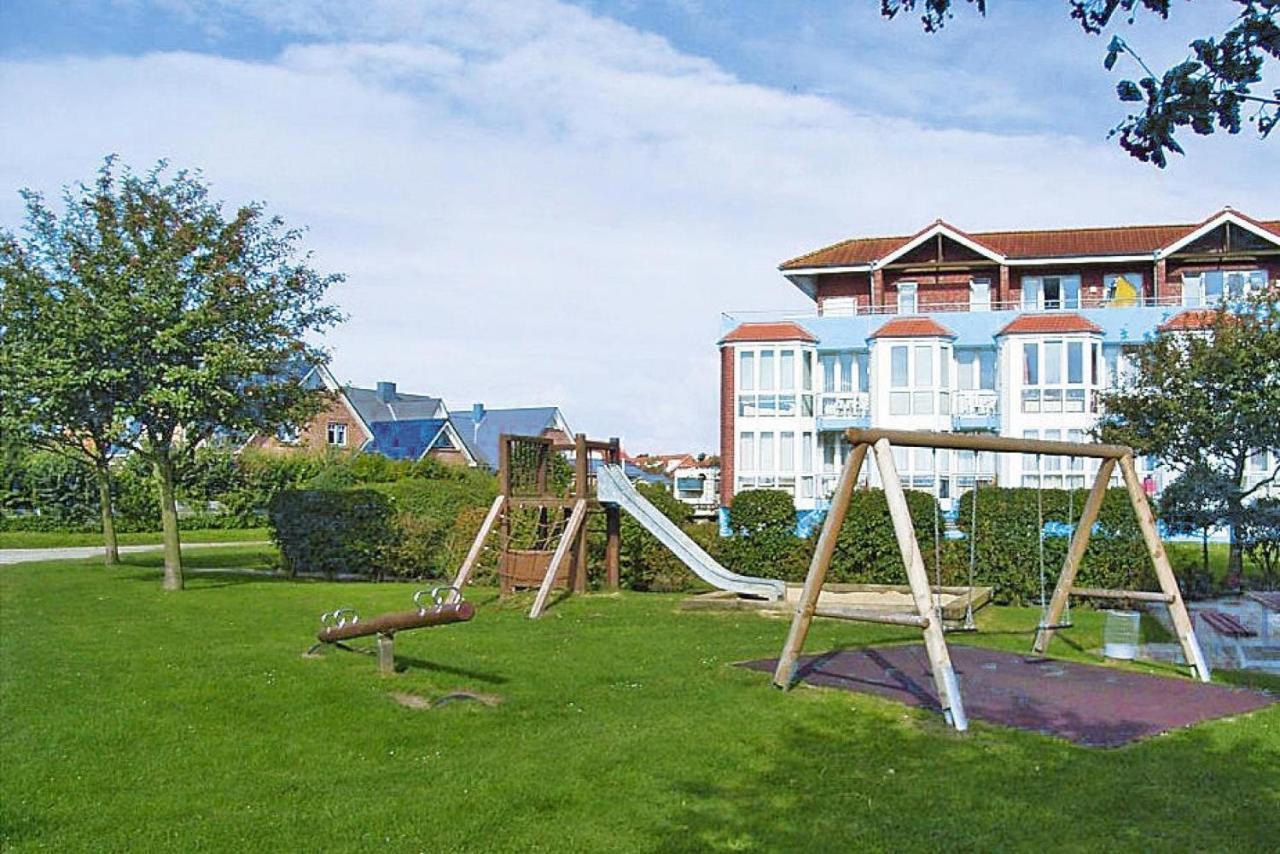 Apartment In Cuxhaven With A Shared Pool エクステリア 写真