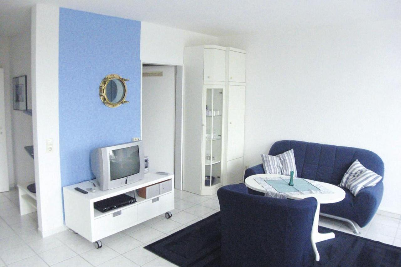 Apartment In Cuxhaven With A Shared Pool エクステリア 写真