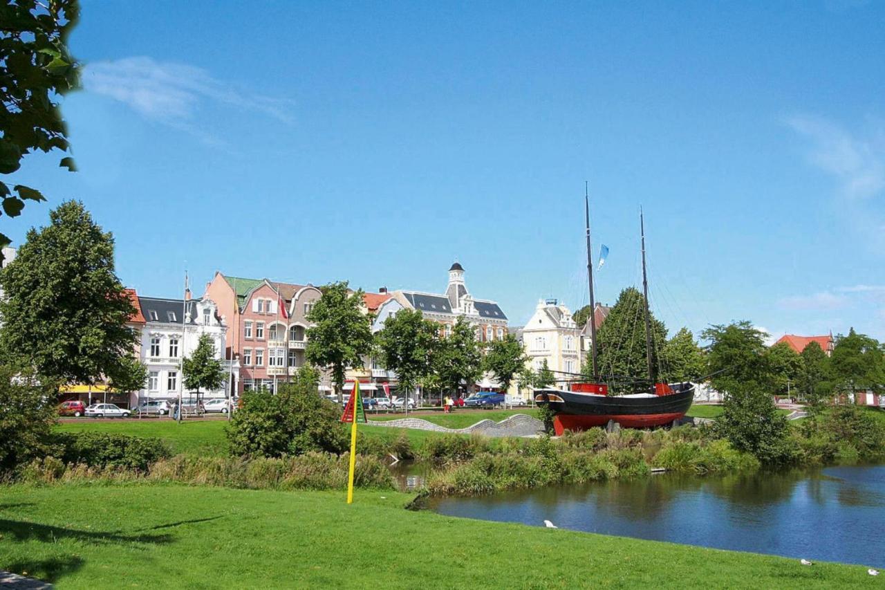 Apartment In Cuxhaven With A Shared Pool エクステリア 写真