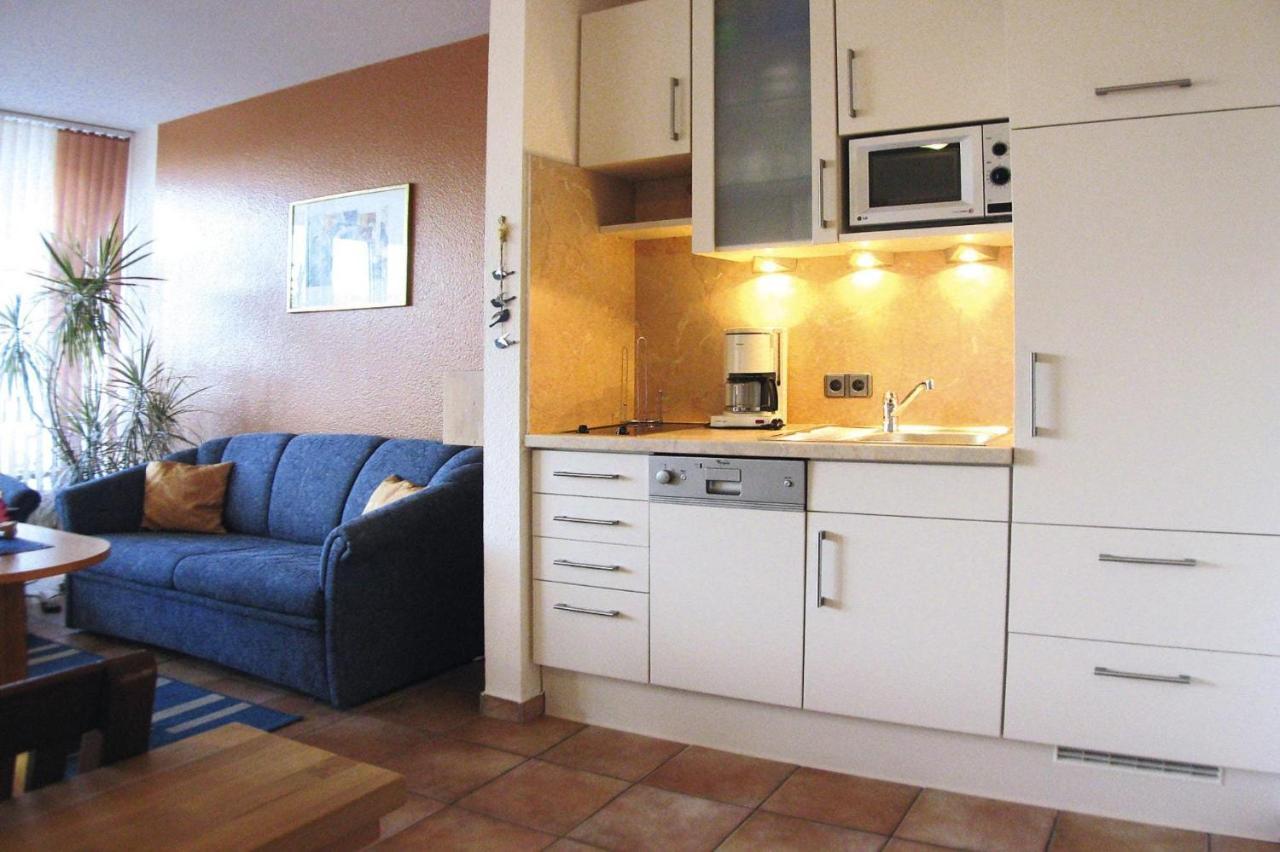 Apartment In Cuxhaven With A Shared Pool エクステリア 写真